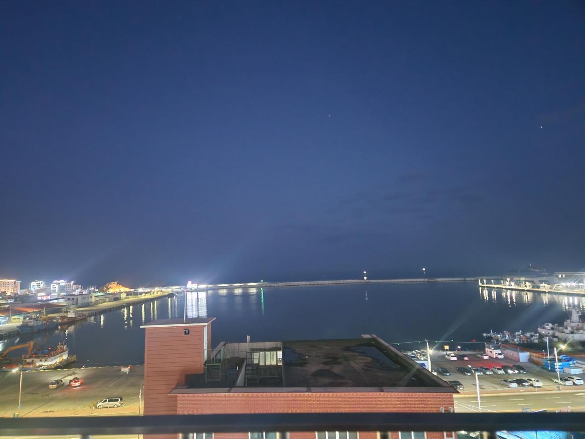 Sokcho Station Hostel Buitenkant foto